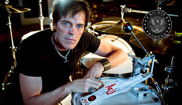 (11/08/19570) Nació Richie Ramone