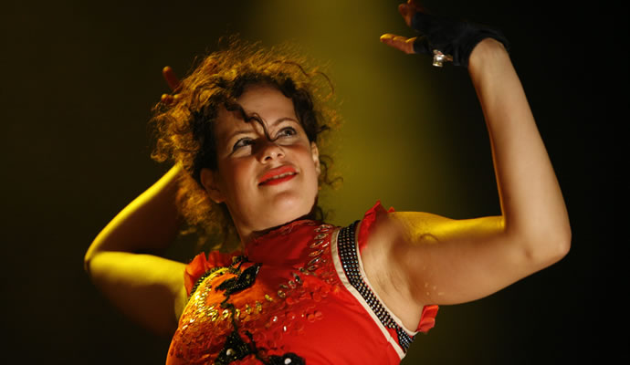 (19/08/2006) Nació Régine Chassagne de Arcade Fire