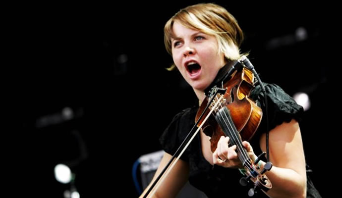 (27/08/1979) Nació Sarah Neufeld de Arcade Fire.