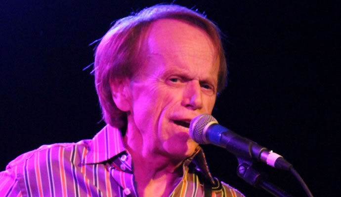 (03/09/1942) Nació Al Jardine de The Beach Boys.