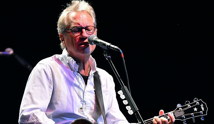 (12/09/1952) Nació Gerry Beckley de America.