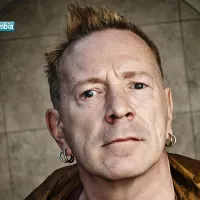 El 31 de enero de 1953 nació John Lydon vocalista de Sex Pistols.