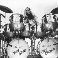 Neal Smith, baterista de Alice Cooper