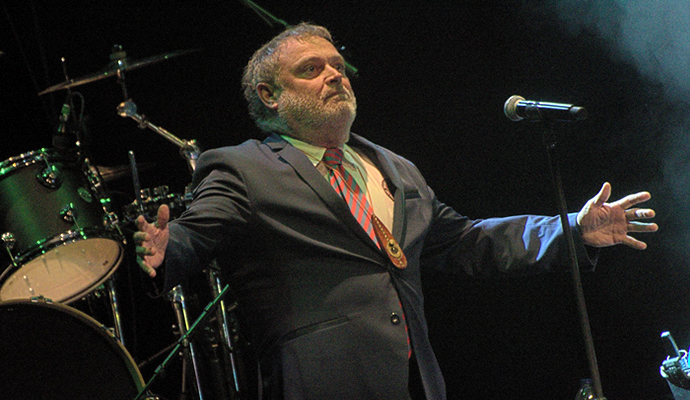 Pablo Carbonell de Los Toreros Muertos en su presentación en Bogotá Pablo Carbonell de Los Toreros Muertos en su presentación en Bogotá
