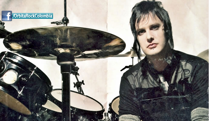 El 9 de febrero de 1981 nació James Owen Sullivan, ex-baterista estadounidense de la banda Avenged Sevenfold. Falleció en el año 2009.