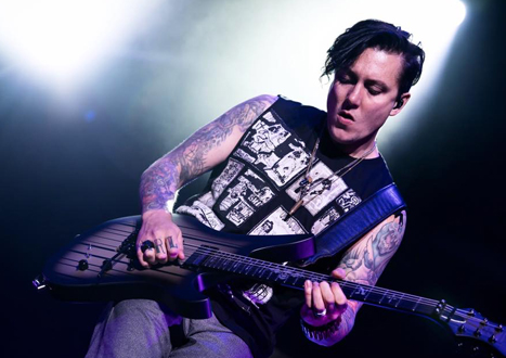 El 7 de julio de 1981nació Synyster Gates de Avenged Sevenfold