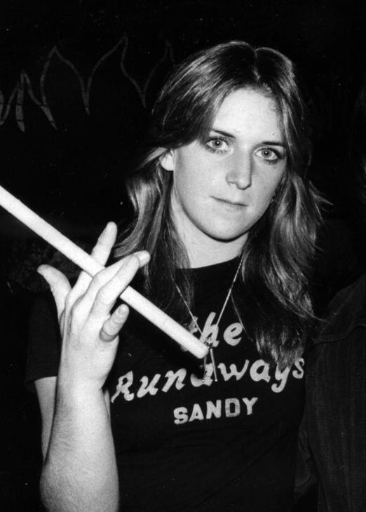 El 10 de julio de 1959 nació Sandy West de The Runaways