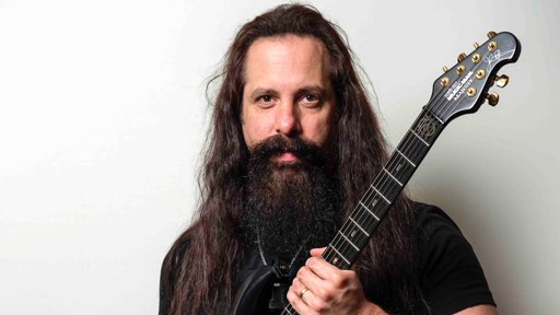 El 12 de julio de 1967 nació John Petrucci de Dream Theater