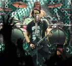 Mario Duplantier y Joe Duplantier en el show de Gojira en Bogotá