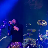 Korn regresó a Bogotá