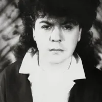 El 3 de febrero de 1959 nació Laurence Tolhurst cofundador de la banda The Cure. El 3 de febrero de 1959 nació Laurence Tolhurst cofundador de la banda The Cure.