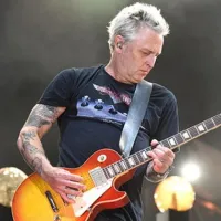 El 5 de abril de 1973 nació Mike McCready de Pearl Jam El 5 de abril de 1973 nació Mike McCready de Pearl Jam