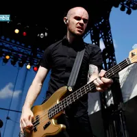 En 1976 nació Hunter Burgan, bajista de AFI. En 1976 nació Hunter Burgan, bajista de AFI.