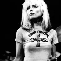 El 1 de julio de 1945 nació Debbie Harry de Blondie El 1 de julio de 1945 nació Debbie Harry de Blondie