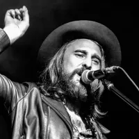 El 6 de julio de 1979 nació Nic Cester de Jet El 6 de julio de 1979 nació Nic Cester de Jet