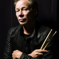 El 20 de julio de 1956 nació Paul Cook de Sex Pistols El 20 de julio de 1956 nació Paul Cook de Sex Pistols