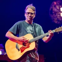 El 20 de julio de 1966 nació Stone Gossard de Pearl Jam El 20 de julio de 1966 nació Stone Gossard de Pearl Jam