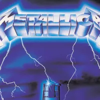 El 27 de julio de 1984 se lanzó el álbum Ride The Lightning de Metallica El 27 de julio de 1984 se lanzó el álbum Ride The Lightning de Metallica
