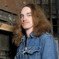 Cliff Burton bajista de Metallica Cliff Burton bajista de Metallica