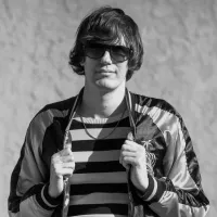 En 1973 nació Nikolai Frature de The Strokes En 1973 nació Nikolai Frature de The Strokes