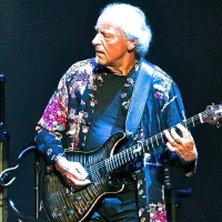 En 1946 nació Martin Barre guitarrista de Jethro Tull En 1946 nació Martin Barre guitarrista de Jethro Tull