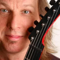 En 1949 nació Adrian Belew de King Crimson