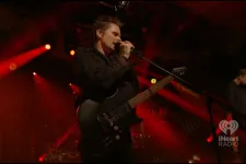 Muse presentó "Drones" en fiesta transmitida por internet