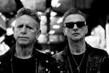 Depeche Mode presenta su nuevo disco "Memento Mori"