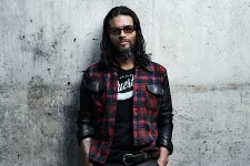 Draco Rosa presenta "2Nite 2Nite" el primer adelanto de su nuevo álbum