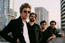 Spoon presenta una nueva canción versionando a David Bowie