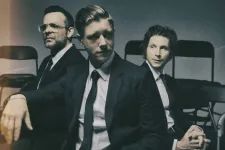 Interpol presenta su nueva colaboración con Jesu