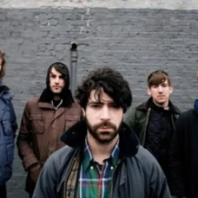 Foals estrena su nuevo video "Bad Habit"