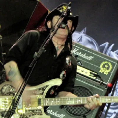 Lemmy Kilmister durante la presentación en Rock In Rio 2011 (Por Felipe Rocha)