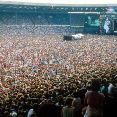 Gran cantidad de conciertos de rock se realizan en estadios deportivos