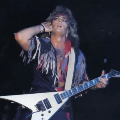 Robbin Crosby nació el 4 de agosto de 1959