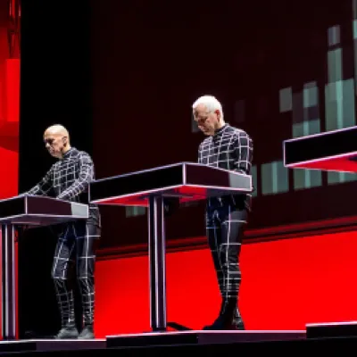 Kraftwerk: Pioneros en la fusión de tecnología y música