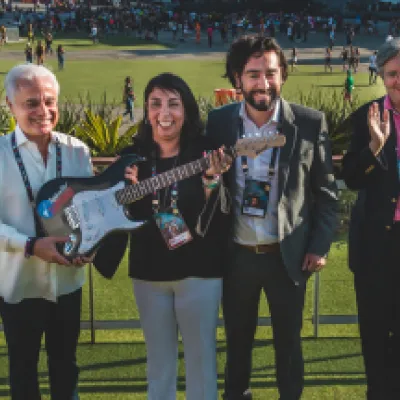 Roberto Medina presidente de Rock in Rio y representantes del gobierno chileno