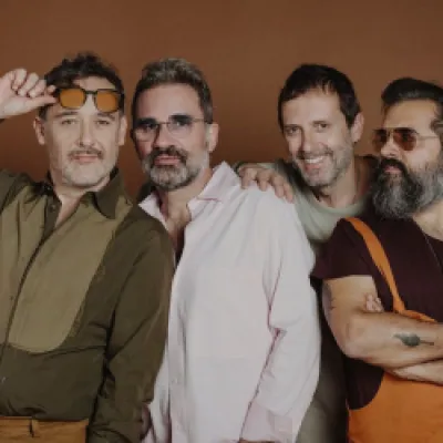 Lika Nova y Ruido D Fondo serán los invitados de Love Of Lesbian en Bogotá