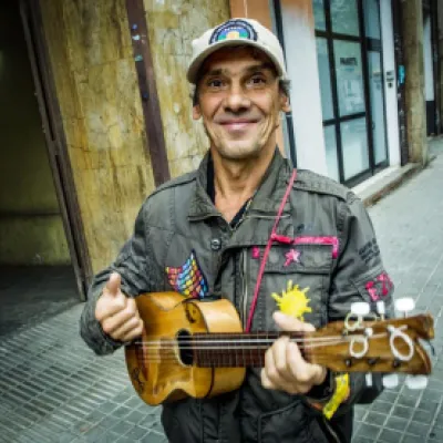 Manu Chao presenta la canción "Tu te vas", adelanto de su nuevo álbum