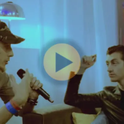 Video de Arctic Monkeys en su tour por Suramerica