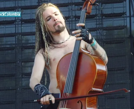 En 1978 nació Perttu Kivilaakso, violinchelista de Apocalyptica.