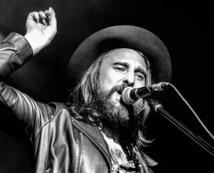 El 6 de julio de 1979 nació Nic Cester de Jet