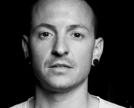 El 20 de julio de 2017 murió Chester Bennington de Linkin Park