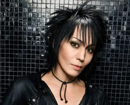 Joan Jett, Cantante estadounidense
