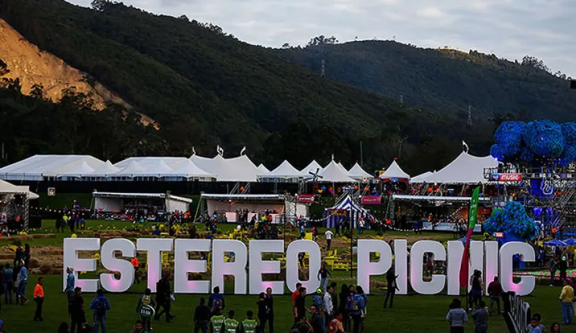 Imagen de una edición anterior de Estereo Picnic Imagen de una edición anterior de Estereo Picnic