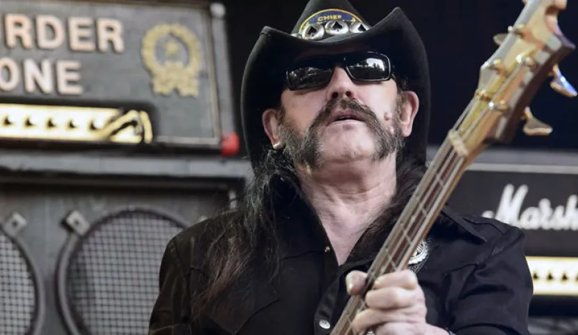 Lemmy Kilmister vocalista de Motörhead Lemmy Kilmister vocalista de Motörhead