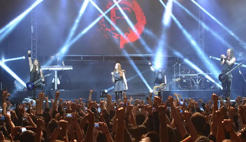Lleno total en el concierto de Epica en el Teatro Royal Center Lleno total en el concierto de Epica en el Teatro Royal Center