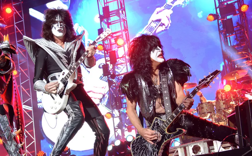 Foto de Kiss en Bogotá en abril de 2015 - Ph. Felipe Rocha Foto de Kiss en Bogotá en abril de 2015 - Ph. Felipe Rocha