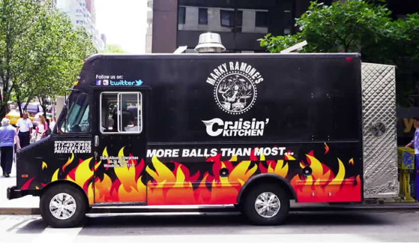 Cruisin Kitchen, restaurante sobre ruedas de Marky Ramone Cruisin Kitchen, restaurante sobre ruedas de Marky Ramone