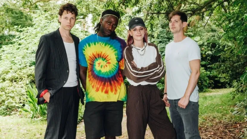 Bloc Party regresa a Colombia para celebrar los 20 años de “Silent Alarm” Bloc Party regresa a Colombia para celebrar los 20 años de “Silent Alarm”